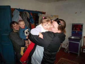 Marlee saying goodbye after a visit.